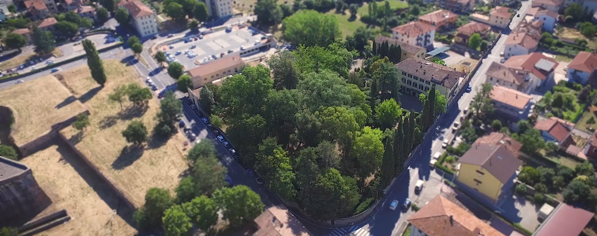 Vista aerea della Villa Giovagnoli in vendita a Sansepolcro